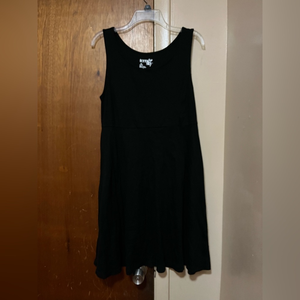 Terra & Sky Classic Black Top